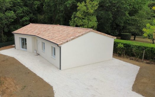 Maison neuve disponible avec terrain
